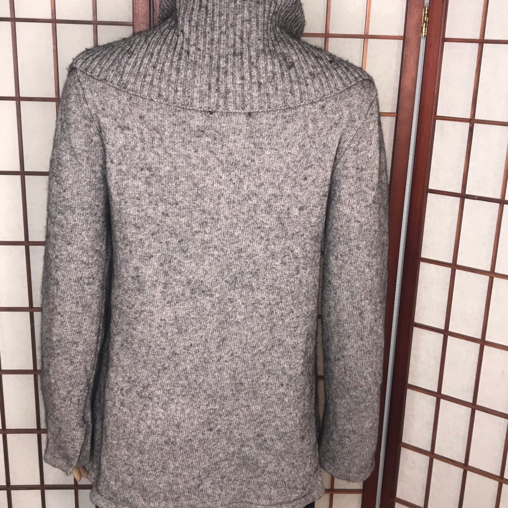 UGG Rhodyn Angora Grey Sweater Women’s L - Picture 4 of 8